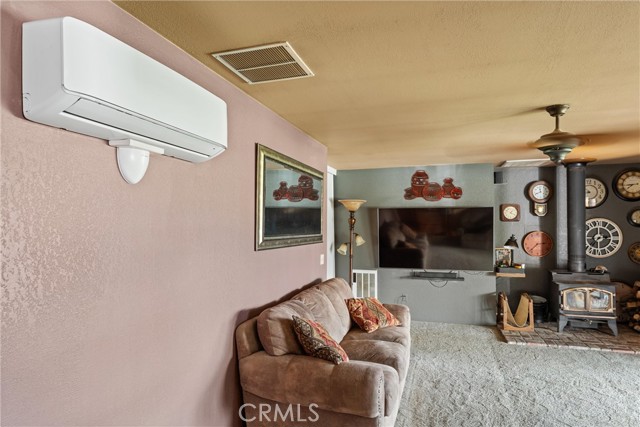 8212 E Avenue H, Lancaster CA: https://media.crmls.org/medias/7655eec6-09a7-46aa-b237-da47c3f33713.jpg