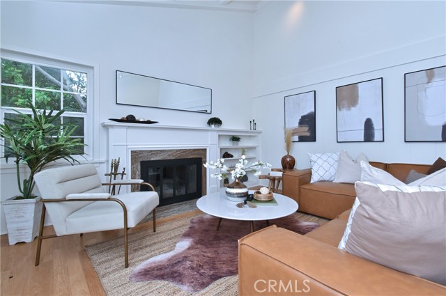 Detail Gallery Image 8 of 51 For 11042 Fruitland Dr, Studio City,  CA 91604 - 3 Beds | 4 Baths