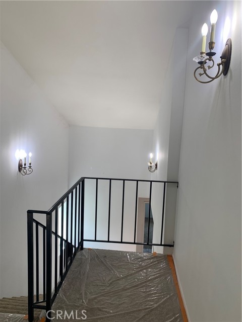 5246 Calderon Road, Woodland Hills CA: https://media.crmls.org/medias/76566451-646c-48ac-b252-fbeac646946e.jpg