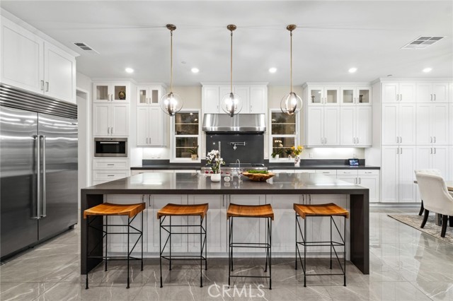 56 Claudius Court, Irvine CA: https://media.crmls.org/medias/7656cc3f-e713-4f57-9520-611c538c50b7.jpg