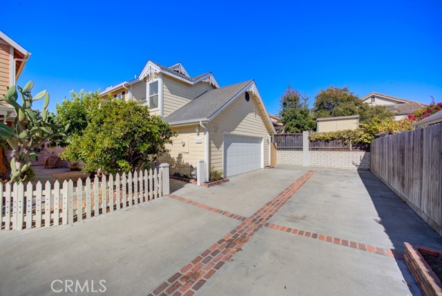 Detail Gallery Image 1 of 36 For 1162 Brittany Ave, Arroyo Grande,  CA 93420 - 3 Beds | 2/1 Baths