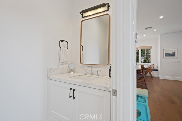 868 27th Street, Manhattan Beach, California 90266, 5 Bedrooms Bedrooms, ,6 BathroomsBathrooms,Residential,Sold,27th,SB21254472