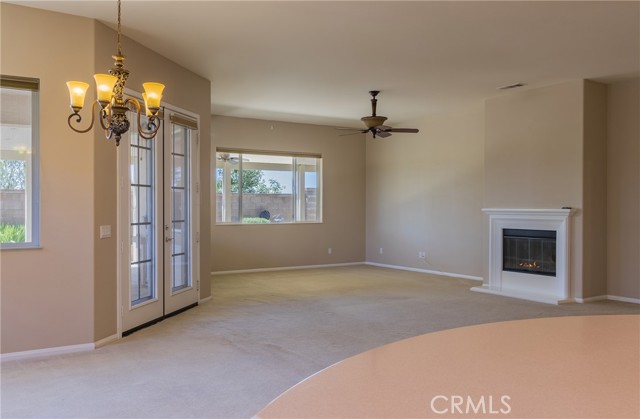 Detail Gallery Image 9 of 40 For 1795 Desert Poppy Ln, Beaumont,  CA 92223 - 2 Beds | 2/1 Baths