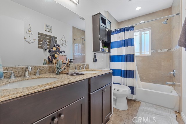 Detail Gallery Image 16 of 36 For 1627 Broad Ave, Wilmington,  CA 90744 - – Beds | – Baths