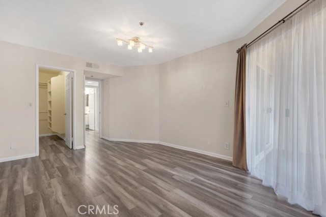 Detail Gallery Image 6 of 45 For 5744 Oak Bend Ln #203,  Oak Park,  CA 91377 - 1 Beds | 1 Baths