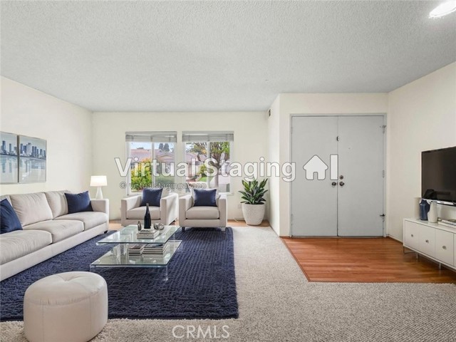 25582 Old Course Way, Valencia CA: https://media.crmls.org/medias/76584f09-0407-483a-adce-429074d0a3e2.jpg