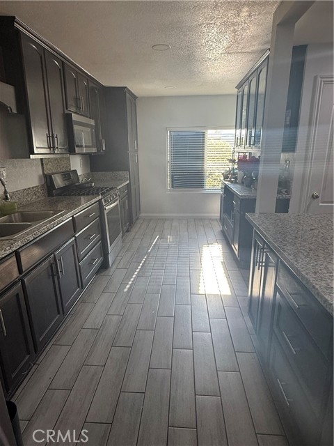 Detail Gallery Image 5 of 15 For 3825 Crestmore #495,  Riverside,  CA 92509 - 2 Beds | 1 Baths
