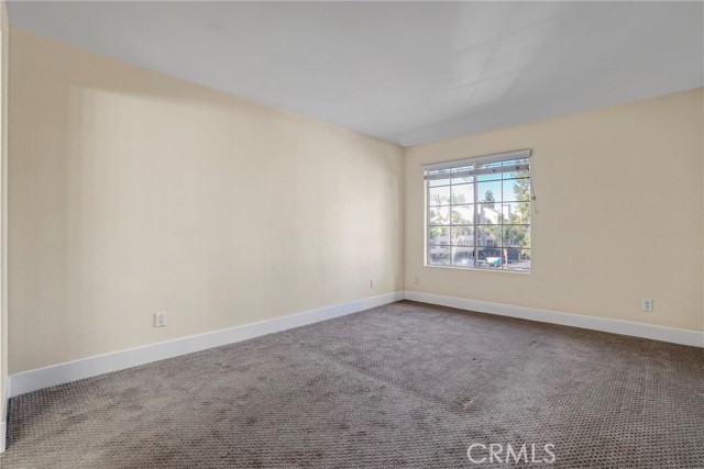 Detail Gallery Image 10 of 20 For 21500 Burbank #310,  Woodland Hills,  CA 91367 - 2 Beds | 2 Baths
