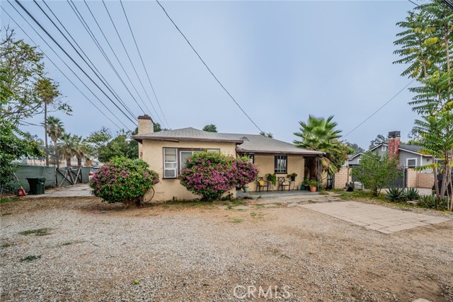 Detail Gallery Image 3 of 36 For 13512 Blvd Arrow, Fontana,  CA 92335 - 2 Beds | 1 Baths