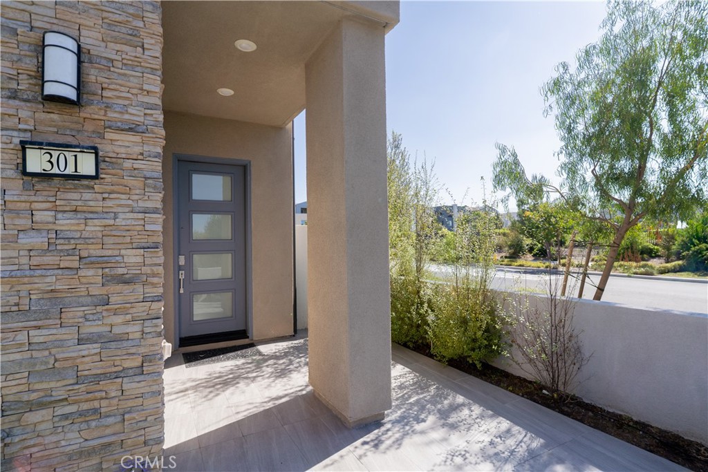 MLS #OC26148784 image #1