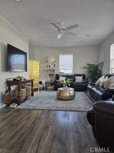 Image 4 of 19 For 9871 Alburtis Avenue 38