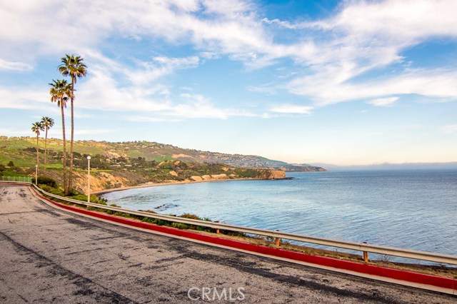 32679 Seagate Drive, Rancho Palos Verdes, California 90275, 2 Bedrooms Bedrooms, ,Residential,Sold,Seagate,SB17026568