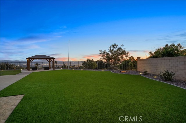 Detail Gallery Image 11 of 39 For 28929 Davis, Highland,  CA 92346 - 4 Beds | 2/1 Baths