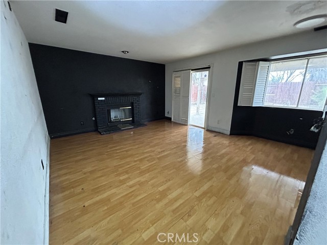 Detail Gallery Image 14 of 27 For 1308 Saint Francis, Los Banos,  CA 93635 - 3 Beds | 2/1 Baths