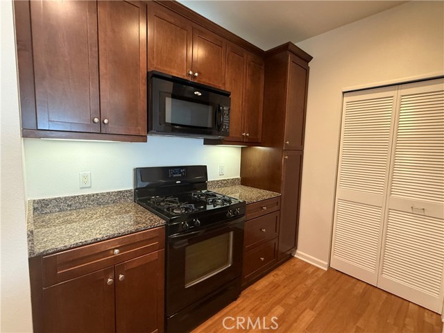 2252 Scholarship, Irvine CA: https://media.crmls.org/medias/765d33fb-3544-4f9c-a9e4-6223bac39287.jpg