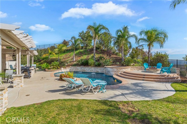 Detail Gallery Image 29 of 42 For 17909 Lapis, San Bernardino,  CA 92407 - 4 Beds | 2 Baths