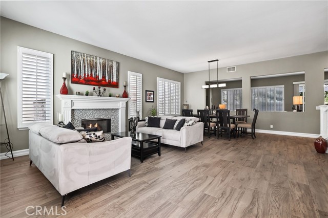 Image 4 of 53 For 22701 Foxridge