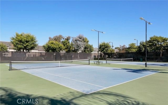Detail Gallery Image 23 of 26 For 6500 Tampa Ave #1,  Reseda,  CA 91335 - 4 Beds | 2 Baths