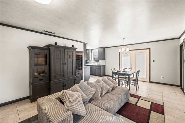Detail Gallery Image 9 of 13 For 5956 York Glen Way, Sacramento,  CA 95842 - 3 Beds | 1 Baths