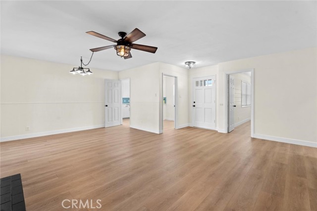 16423 Woodruff Avenue, Bellflower CA: https://media.crmls.org/medias/765f5648-f4ad-4112-abf6-bb683d291dd4.jpg