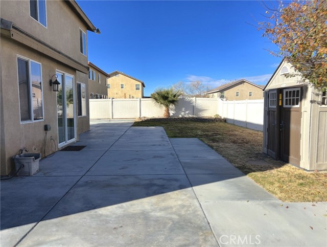 Detail Gallery Image 17 of 21 For 12324 Fabrica St, Victorville,  CA 92392 - 5 Beds | 3 Baths