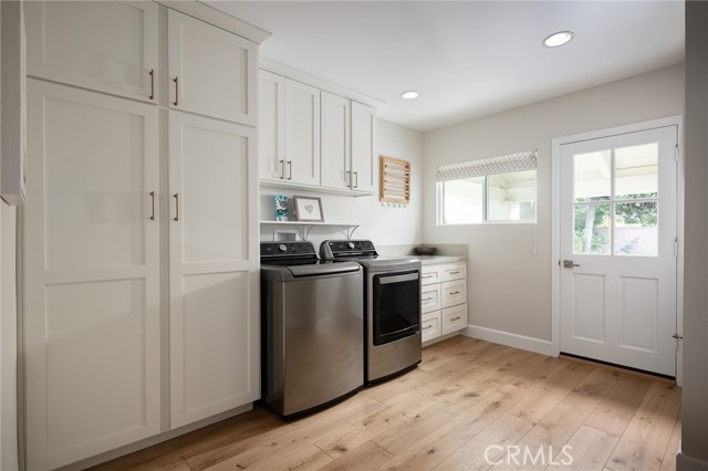 Detail Gallery Image 33 of 42 For 6470 E Mantova St, Long Beach,  CA 90815 - 4 Beds | 3 Baths