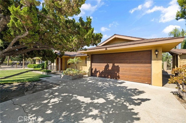 531 N Cherry Tree Lane, Anaheim CA: https://media.crmls.org/medias/765fd0ec-e281-415e-b047-3a461507c4e6.jpg