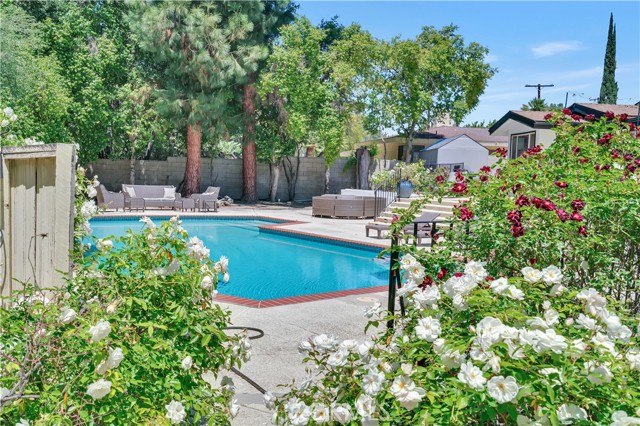 Detail Gallery Image 42 of 44 For 5067 Arundel Drive, Woodland Hills,  CA 91364 - 5 Beds | 4/1 Baths