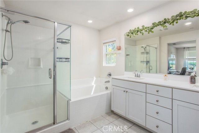 Detail Gallery Image 13 of 26 For 2002 Juniper Ln, Colton,  CA 92324 - 3 Beds | 2/1 Baths