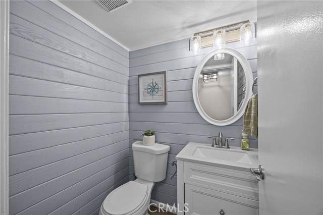 1505 Camelot Drive, Corona CA: https://media.crmls.org/medias/76620818-aad7-46a5-a7da-abb77d72ab13.jpg