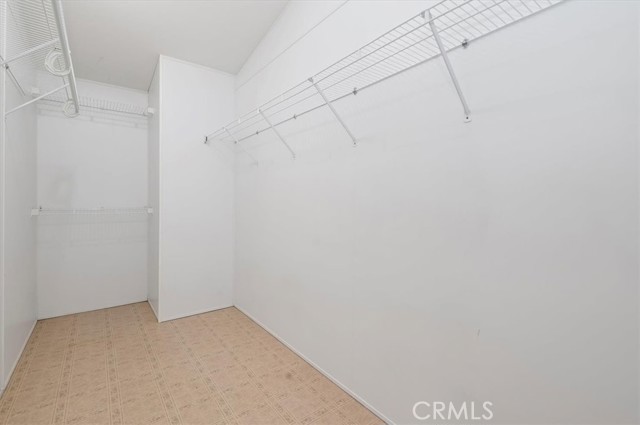 13393 Mariposa Road, Victorville CA: https://media.crmls.org/medias/766209af-ea2b-4459-a6a7-d79f46b5ea00.jpg