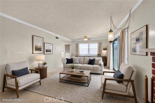 10928 Jamie photo 16