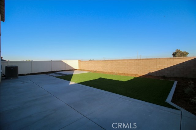 Detail Gallery Image 7 of 26 For 28552 Abbey Ln, Menifee,  CA 92585 - 5 Beds | 3/1 Baths