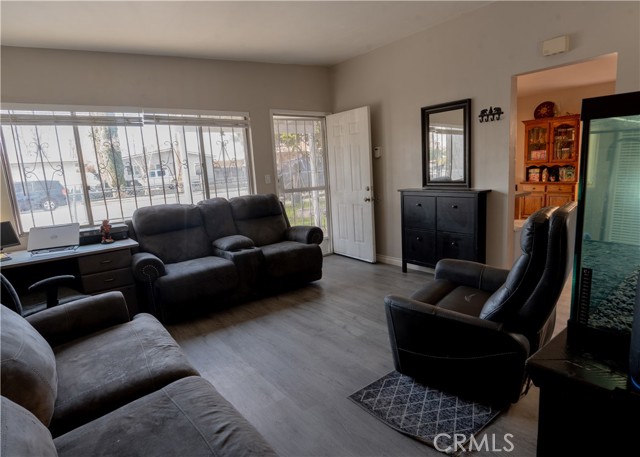 Detail Gallery Image 7 of 20 For 1081 Medical Center, San Bernardino,  CA 92411 - 2 Beds | 1 Baths