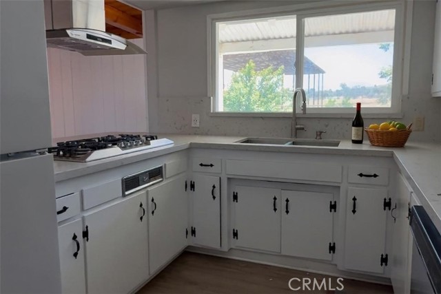 22060 Olivas Avenue, Nuevo CA: https://media.crmls.org/medias/7663466a-796e-4dfd-b177-8cb69d075e54.jpg