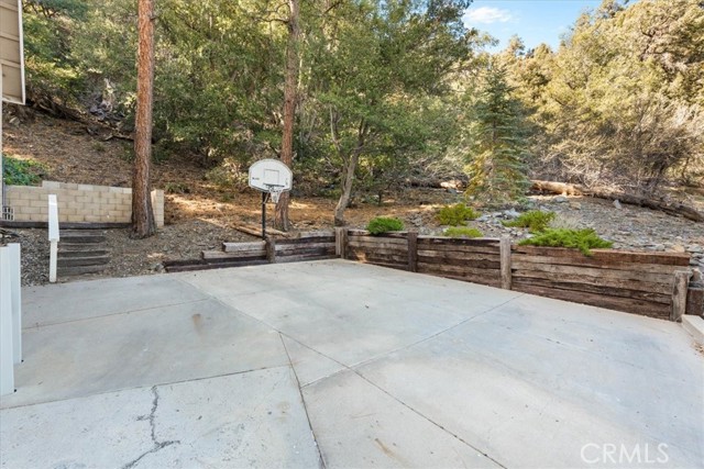 Detail Gallery Image 4 of 48 For 1764 Ash, Wrightwood,  CA 92397 - 4 Beds | 2/1 Baths