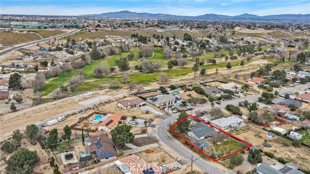 Detail Gallery Image 13 of 16 For 17405 Adobe, Hesperia,  CA 92345 - 3 Beds | 2 Baths