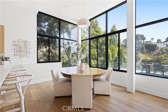 Detail Gallery Image 12 of 37 For 2746 Rinconia Dr, Los Angeles,  CA 90068 - 4 Beds | 3/1 Baths