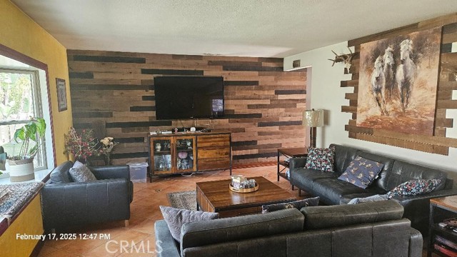 1319 W 25th Street, Upland CA: https://media.crmls.org/medias/7664fd51-ba44-4ce6-9136-1e4dc8b106d1.jpg