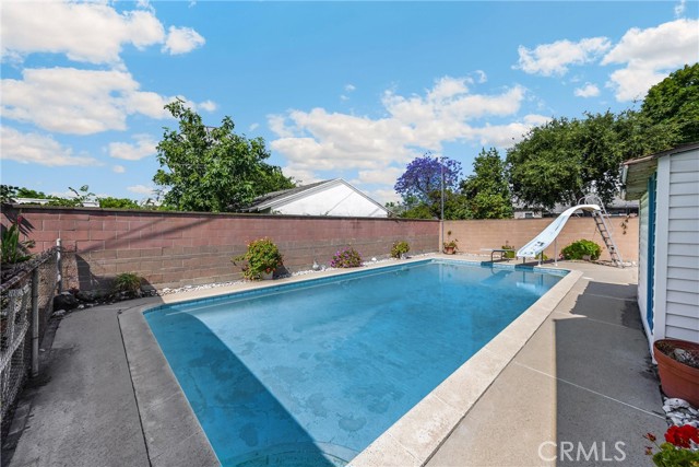 1995 Cadillac Drive, Pomona CA: https://media.crmls.org/medias/766511f0-95c7-4d84-a841-64297f4604b5.jpg