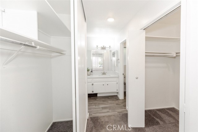 2101 El Arbolita Drive, Glendale CA: https://media.crmls.org/medias/766513e6-8a6b-4a43-9864-1238b328fc8f.jpg