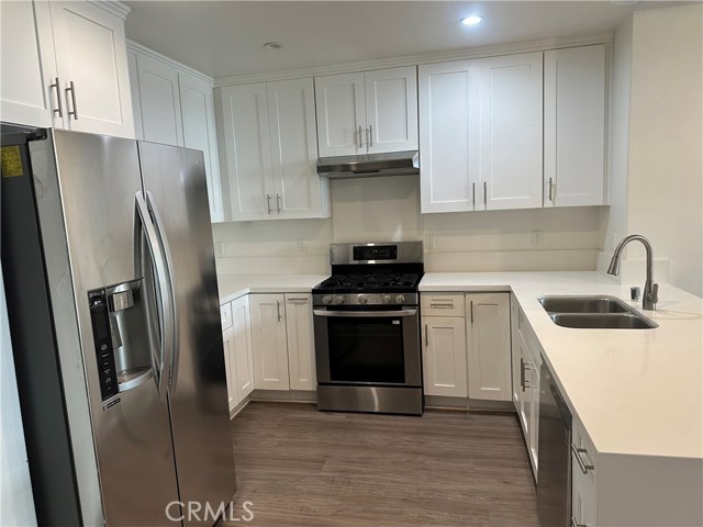 56 E Duarte Road, Arcadia CA: https://media.crmls.org/medias/76651b88-6b0e-471c-9e4f-f112c1ab9f20.jpg