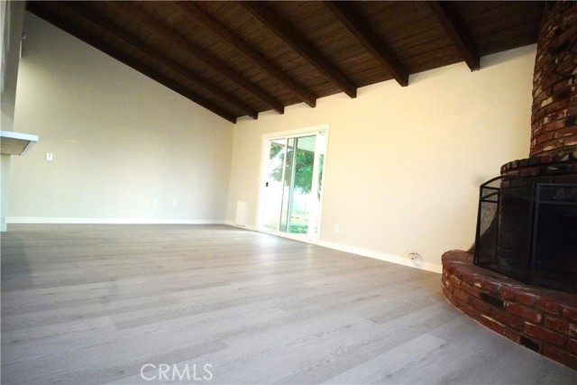 5187 Cedar Street, Jurupa Valley CA: https://media.crmls.org/medias/766542e4-0507-425c-8bc5-860f4899c77e.jpg