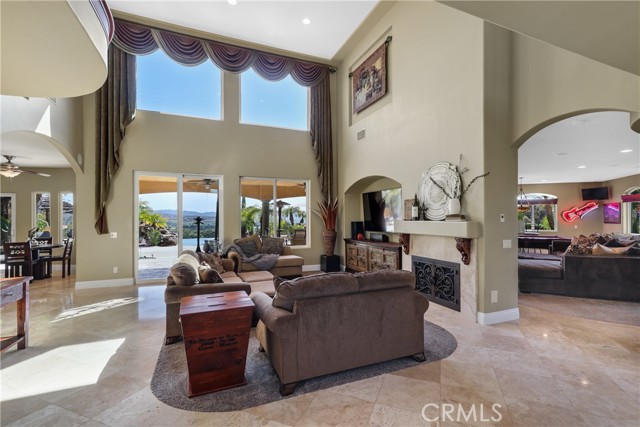 Detail Gallery Image 13 of 75 For 35445 Linda Rosea, Temecula,  CA 92592 - 4 Beds | 4/1 Baths