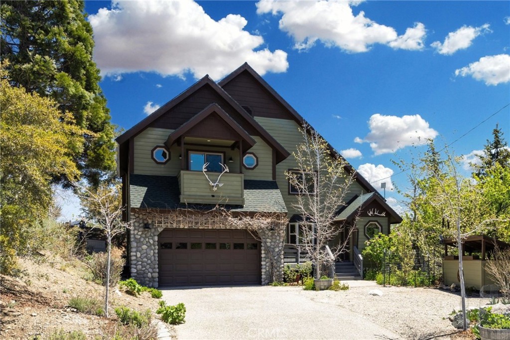 2104 St. Bernard Drive