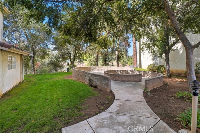 Detail Gallery Image 16 of 21 For 5805 Oak Bend #302,  Oak Park,  CA 91377 - 1 Beds | 1 Baths