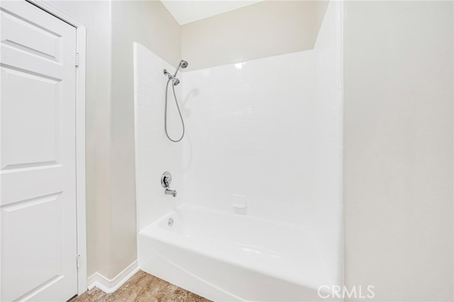 Detail Gallery Image 19 of 23 For 10824 Bloomfield St #108,  Toluca Lake,  CA 91602 - 2 Beds | 2 Baths