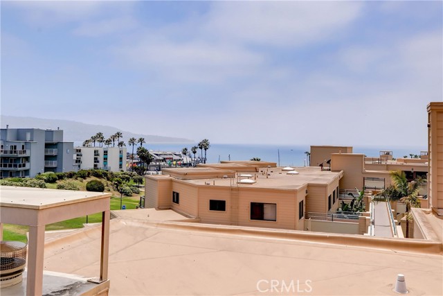 130 The Village, Redondo Beach, California 90277, 2 Bedrooms Bedrooms, ,2 BathroomsBathrooms,Residential,Sold,The Village,SB22111642