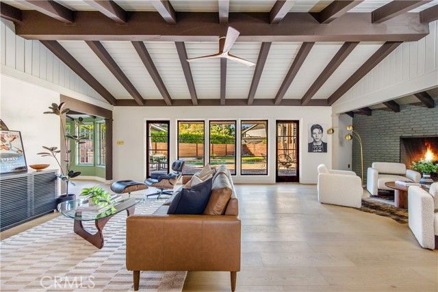 Detail Gallery Image 2 of 53 For 1430 La Perla Ave, Long Beach,  CA 90815 - 4 Beds | 3/1 Baths