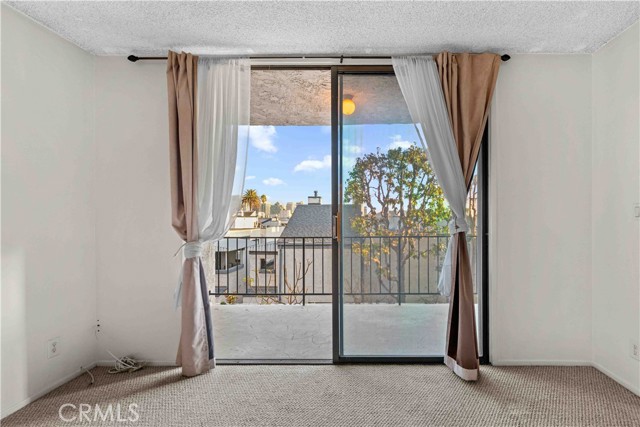 Detail Gallery Image 37 of 48 For 1401 Valley View Rd #215,  Glendale,  CA 91202 - 2 Beds | 2 Baths